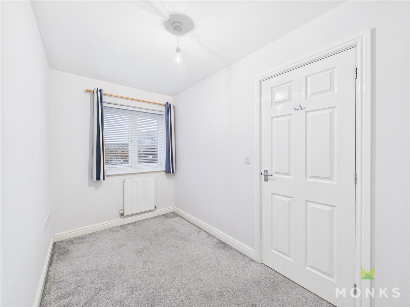 32 Cae Melin Avenue, Oswestry, SY11 2US For Sale